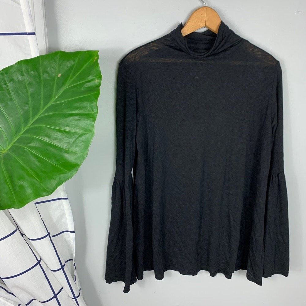 NWOT Velvet by Graham & Spencer Black Top Size S